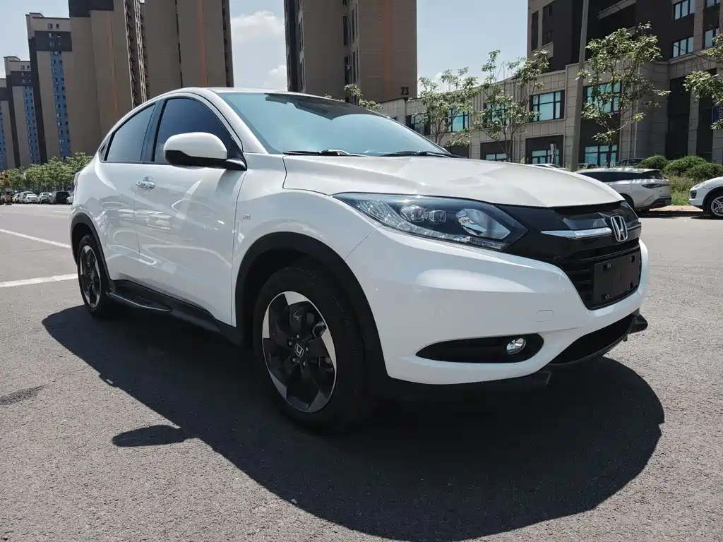 Vezel 1.8 L CVT 2 WD Pioneer