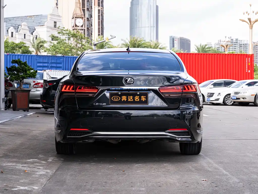 Lexus LS 雷克萨斯LS 2023款 500 h 卓越版