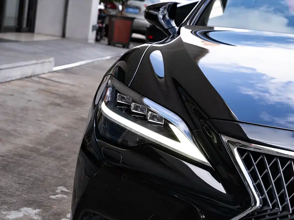 Lexus LS 雷克萨斯LS 2023款 500 h 卓越版
