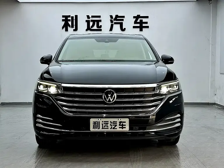 Volkswagen Viloran 380 TSI Distinguished