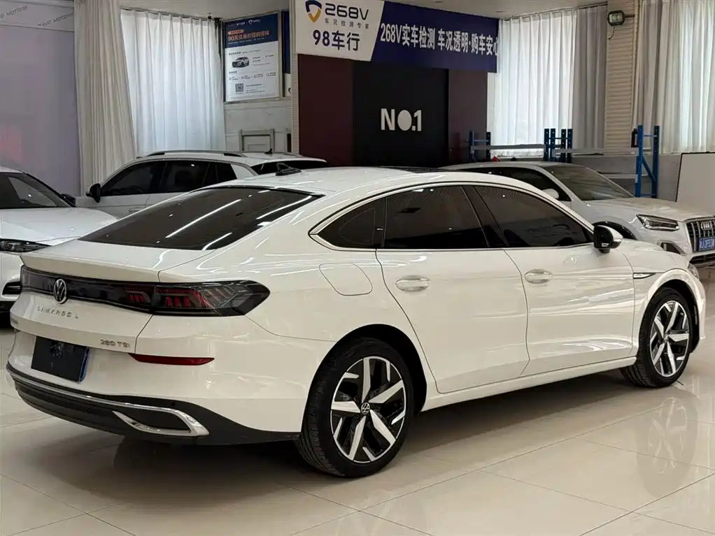 Lamando Lamando L 280 TSI DSG Spicy Cool