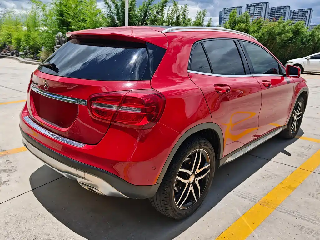 Mercedes-Benz GLA GLA 200 Fashion