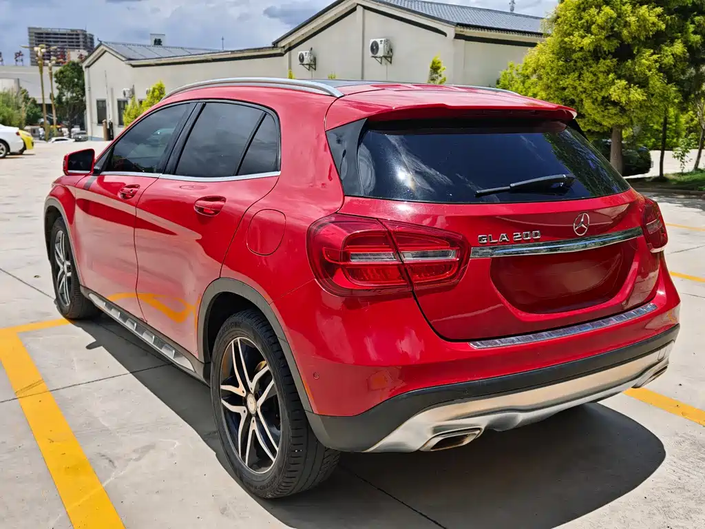 Mercedes-Benz GLA GLA 200 Fashion