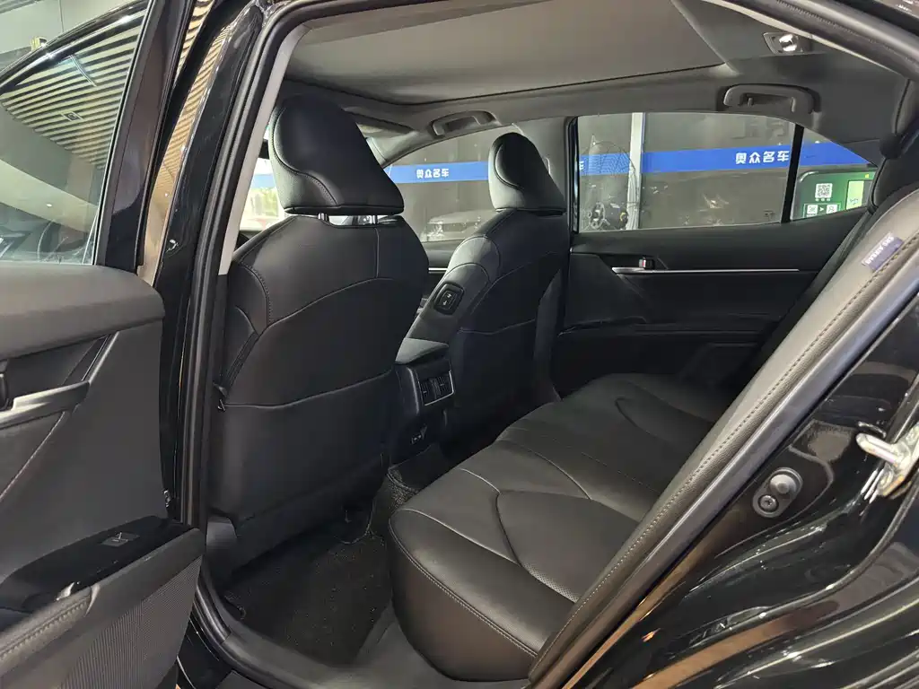 Camry 2.5 G Luxury