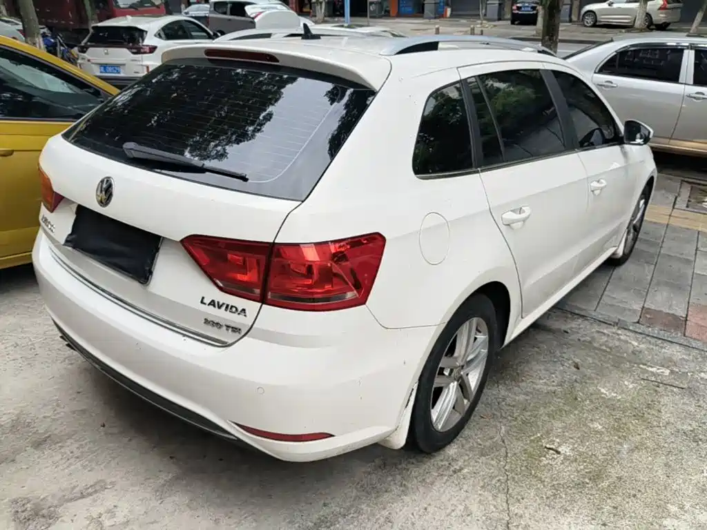 Gran Lavida 230 TSI DSG Comfort