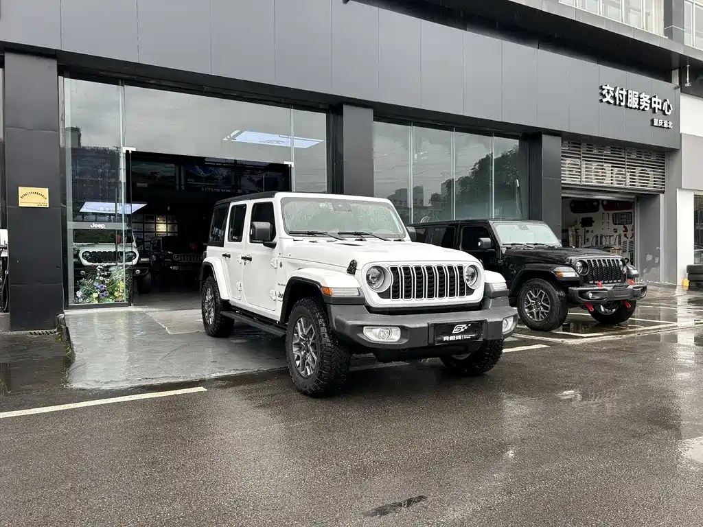 Wrangler 2.0 T Sahara 4-door
