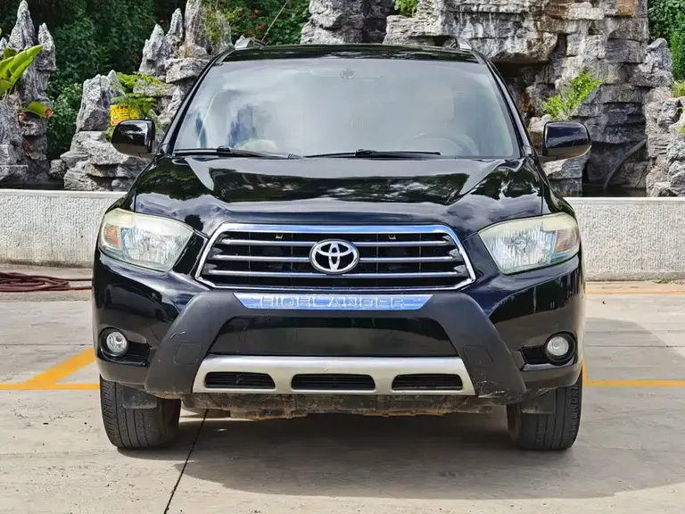 Toyota Highlander 2.7 L 2 WD 7-seat Luxury