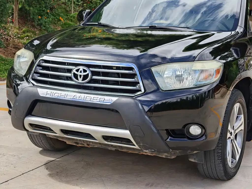 Highlander 2.7 L 2 WD 7-seat Luxury