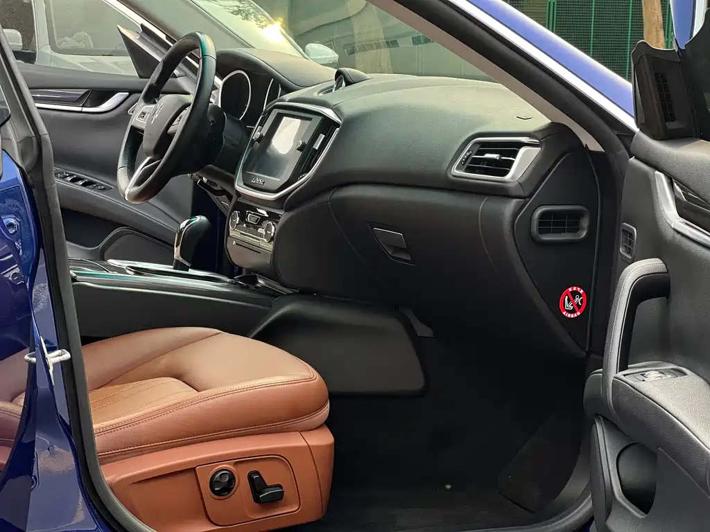 Ghibli 3.0 T Standard