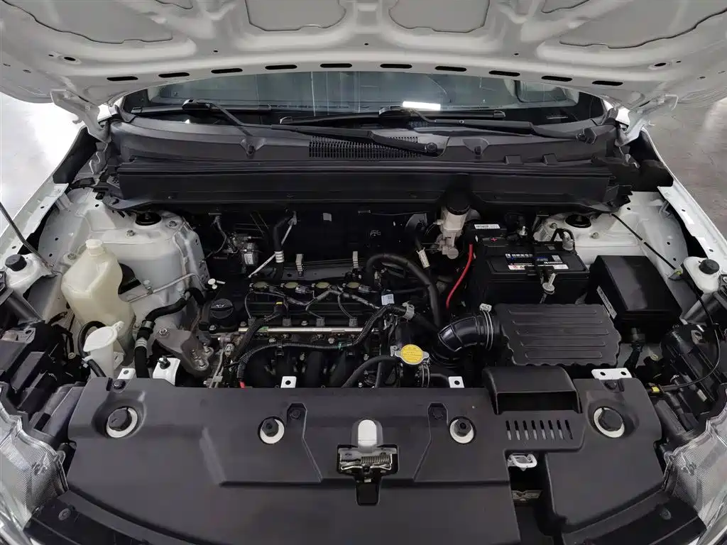 Soueast DX3 东南DX3 2022款 1.5 L 手动豪华型