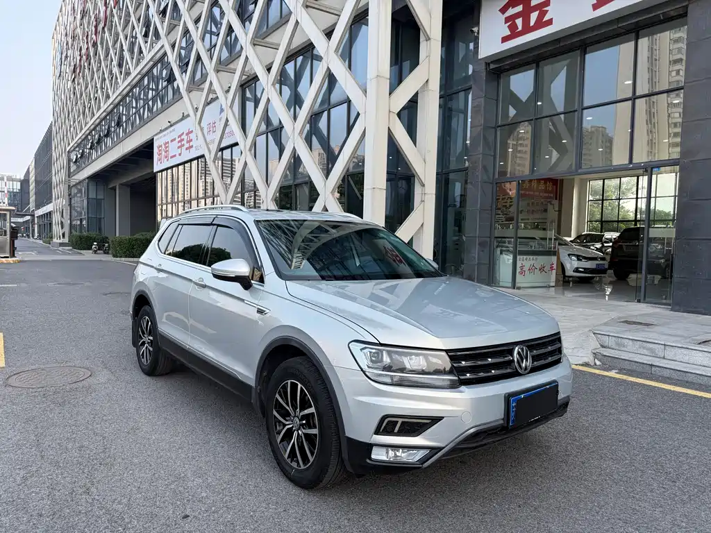 Tiguan L 330 TSI Auto 2 WD Luxury