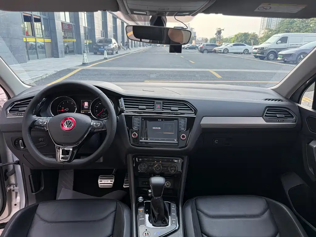 Tiguan L 330 TSI Auto 2 WD Luxury