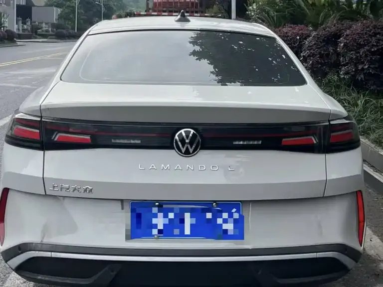 Volkswagen Lamando Lamando L 300 TSI