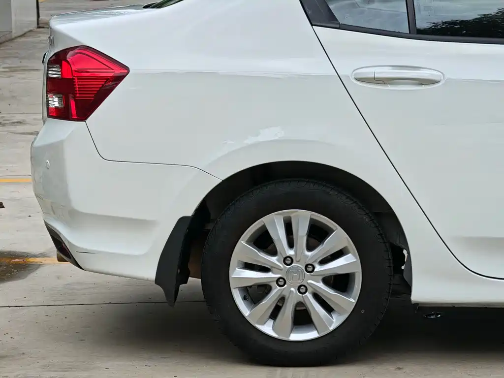 City Classic 1.5 L Auto Elite