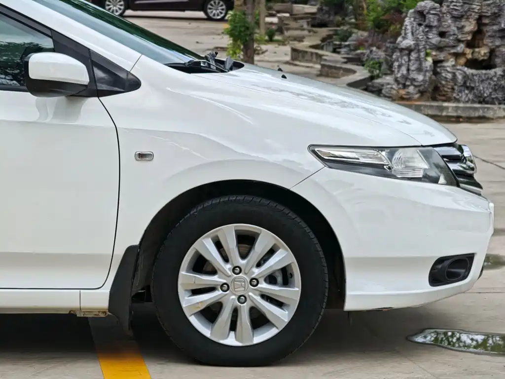 City Classic 1.5 L Auto Elite