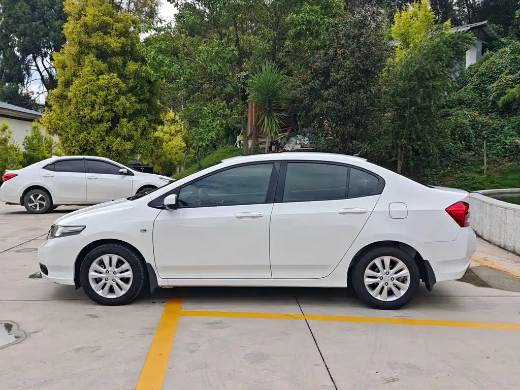 City Classic 1.5 L Auto Elite