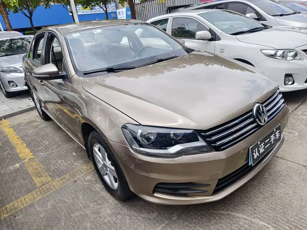 Bora 1.6 L Auto Fashion