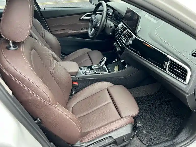 BMW 1 Series Facelift 120 i M Sport Night