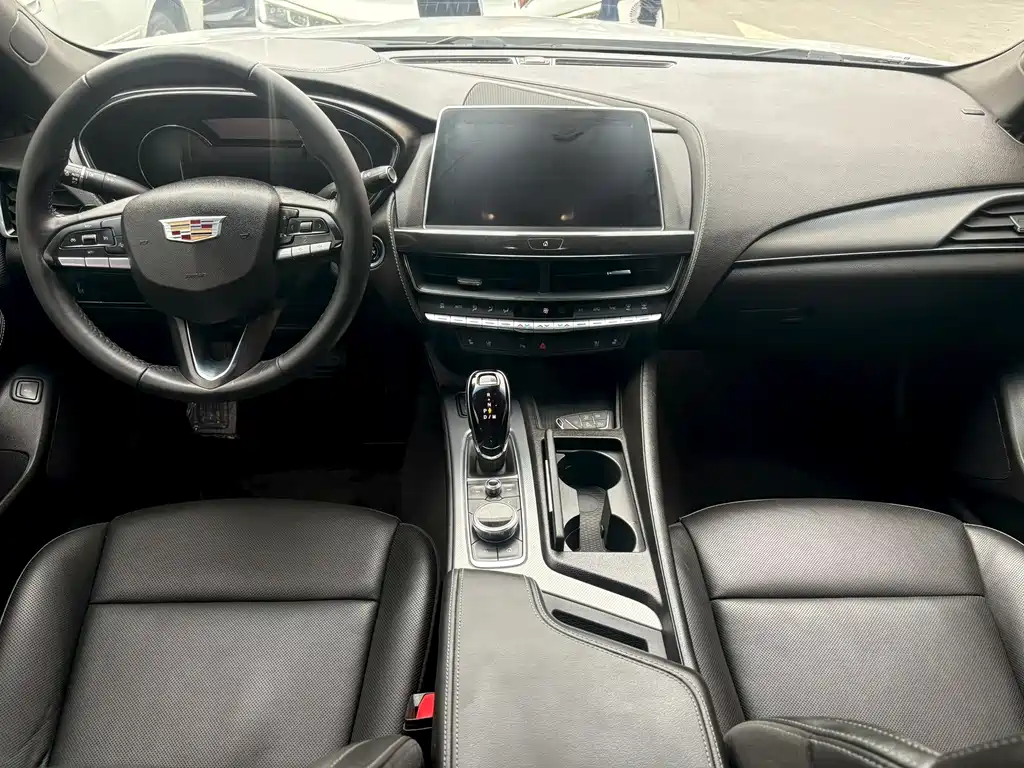 Cadillac CT5 28 T Luxury