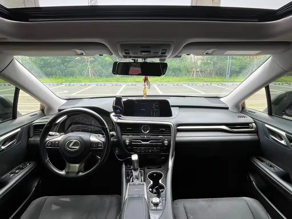 Lexus RX Facelift 300 2 WD Elite