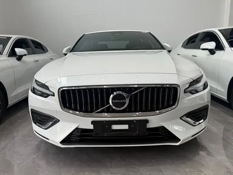 Volvo S60 B4 Smart Ease Luxury