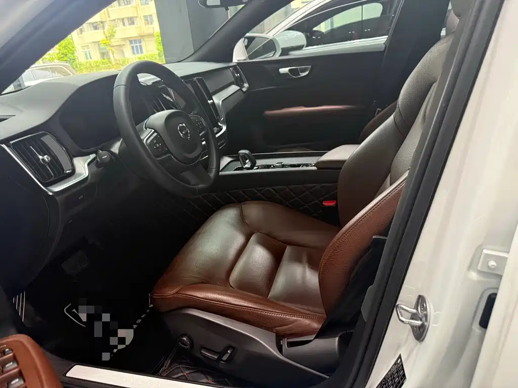 Volvo S60 B4 Smart Ease Luxury