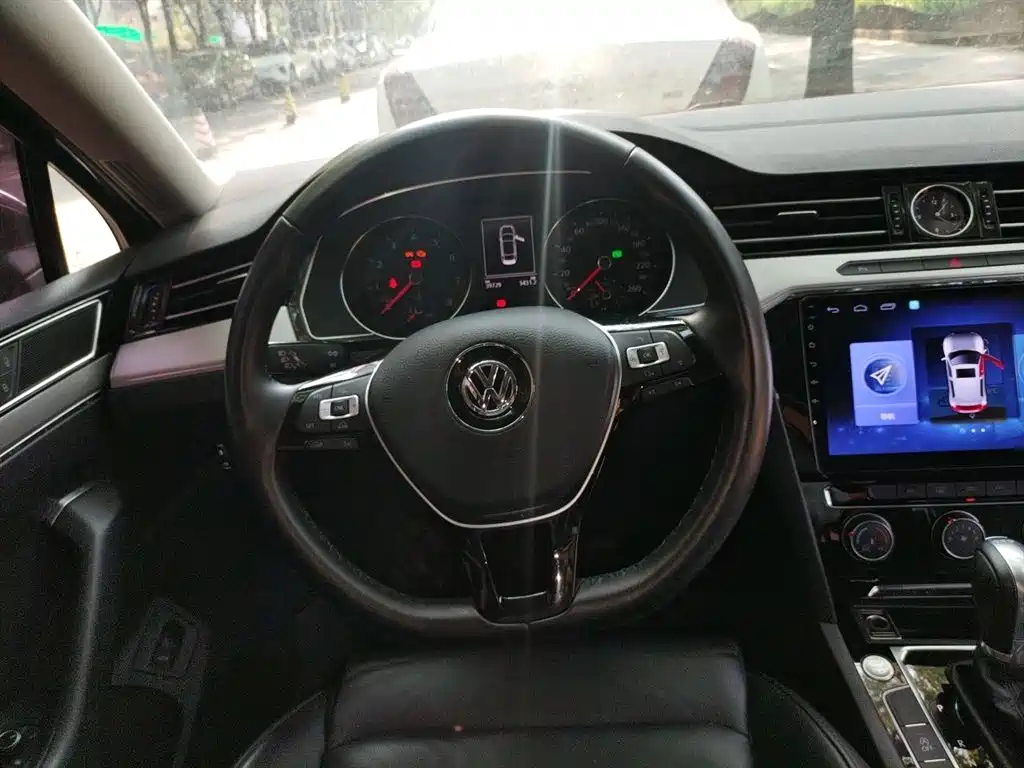 Magotan 330 TSI DSG Leading