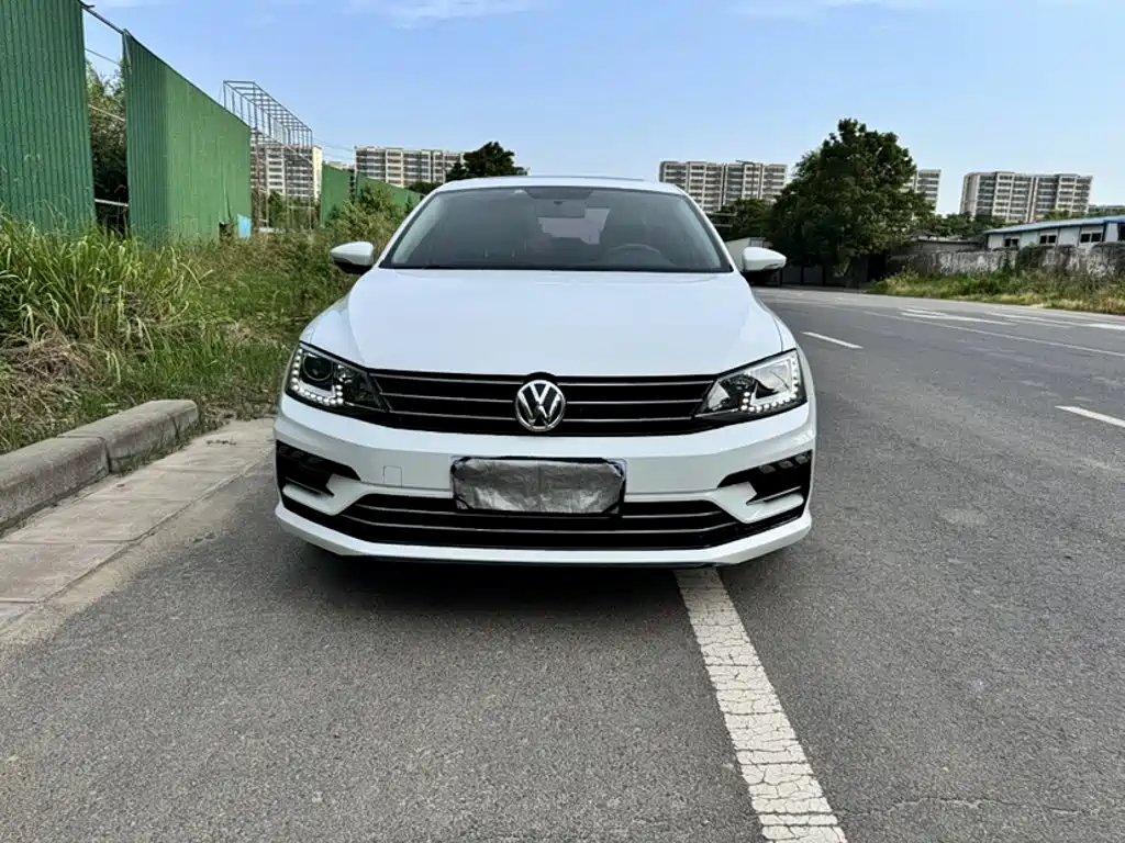 Sagitar 280 TSI DSG Radiant Motion