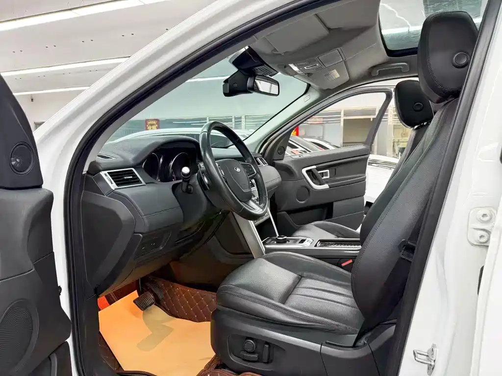 Discovery Sport 2.0 T SE