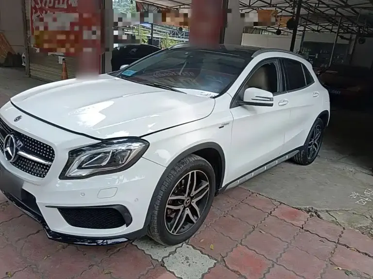 Mercedes-Benz GLA GLA 200 Fashion