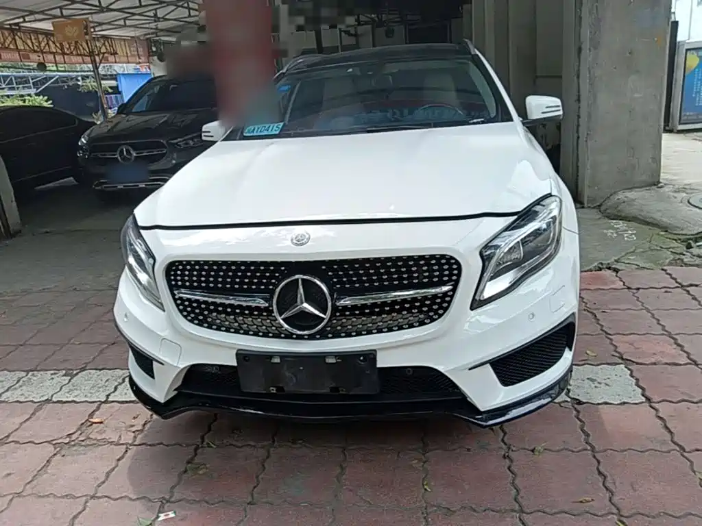 Mercedes-Benz GLA GLA 200 Fashion