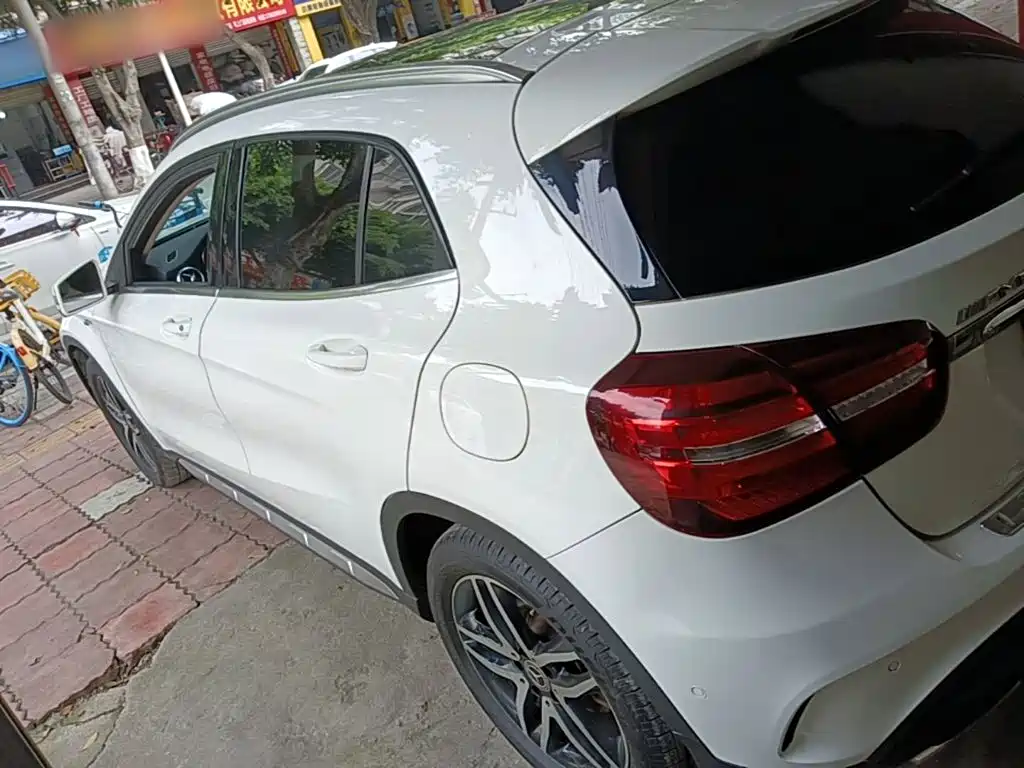 Mercedes-Benz GLA GLA 200 Fashion
