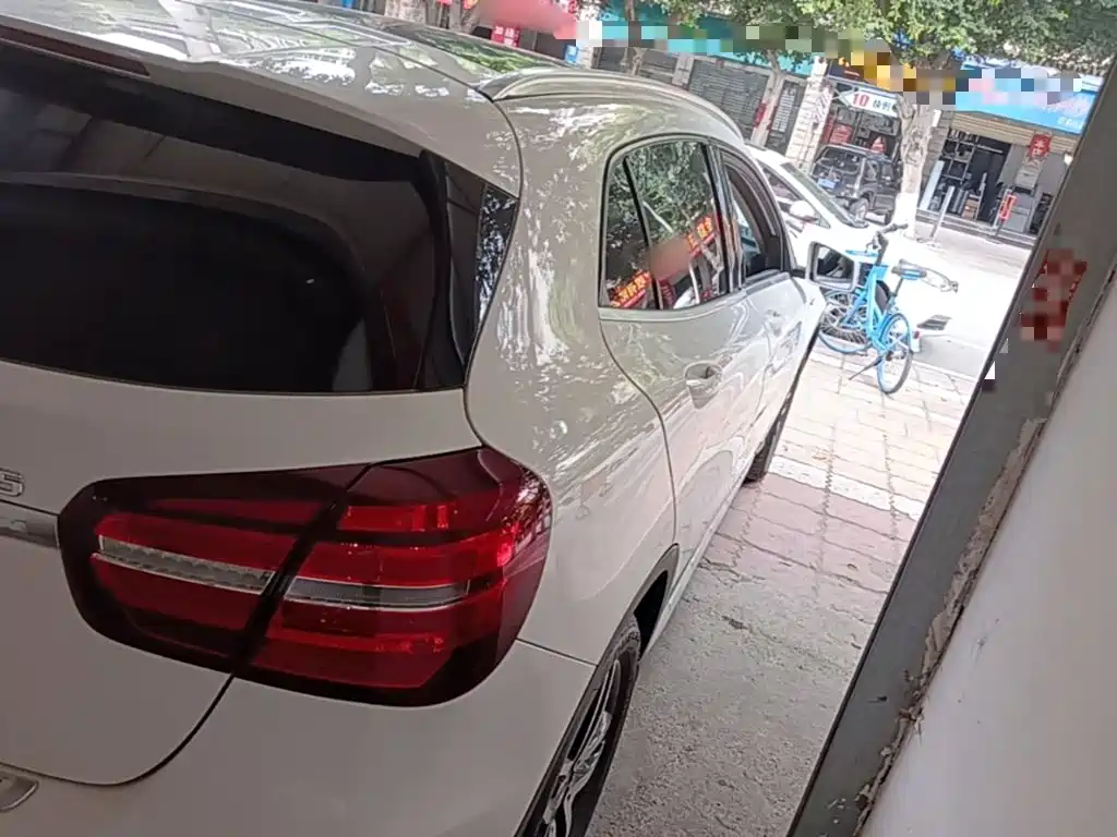 Mercedes-Benz GLA GLA 200 Fashion
