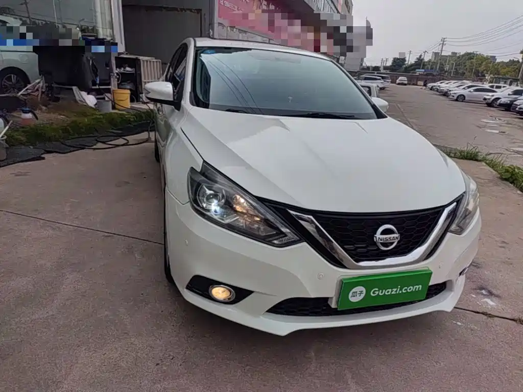 Sylphy 1.6 XV CVT Premium