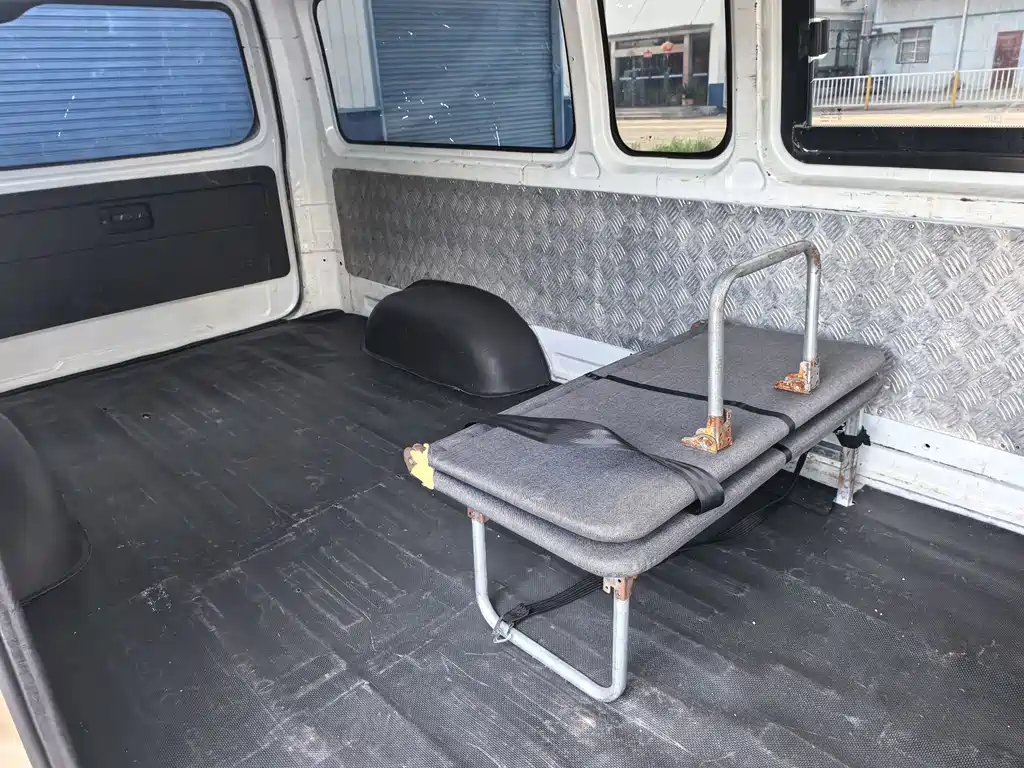 Fengjing G7 2.0 L LWB Commercial Cargo Van High Roof 6-seat4 Q20 M
