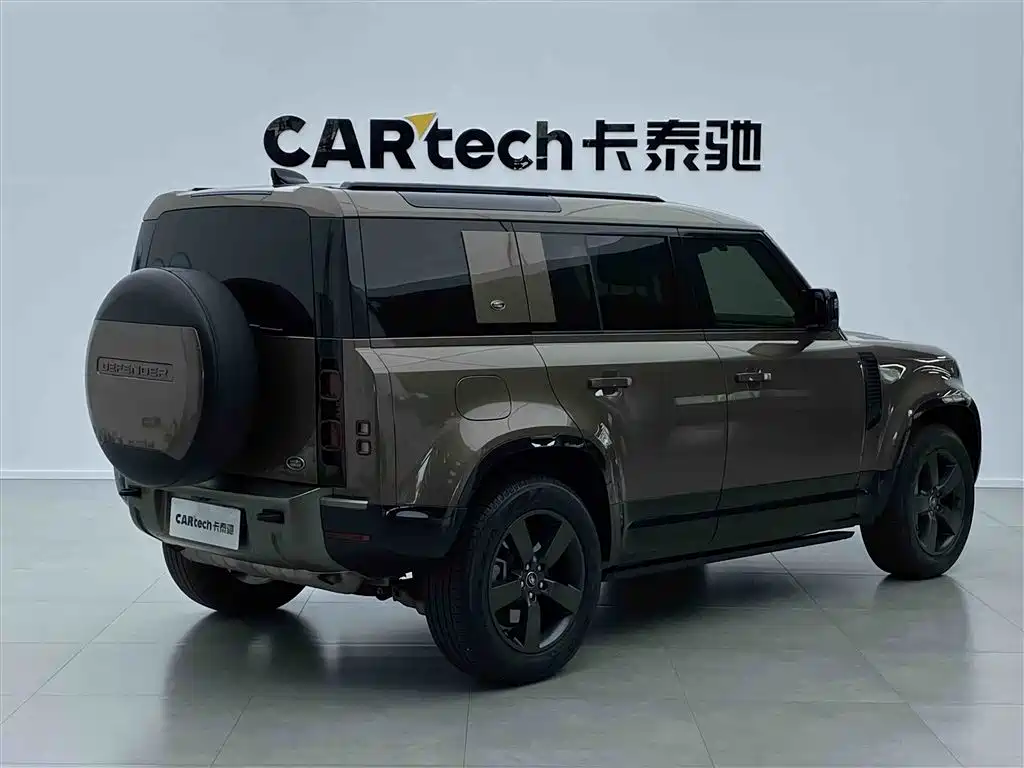 Land Rover Defender 110 P400 X-DYNAMIC HSE