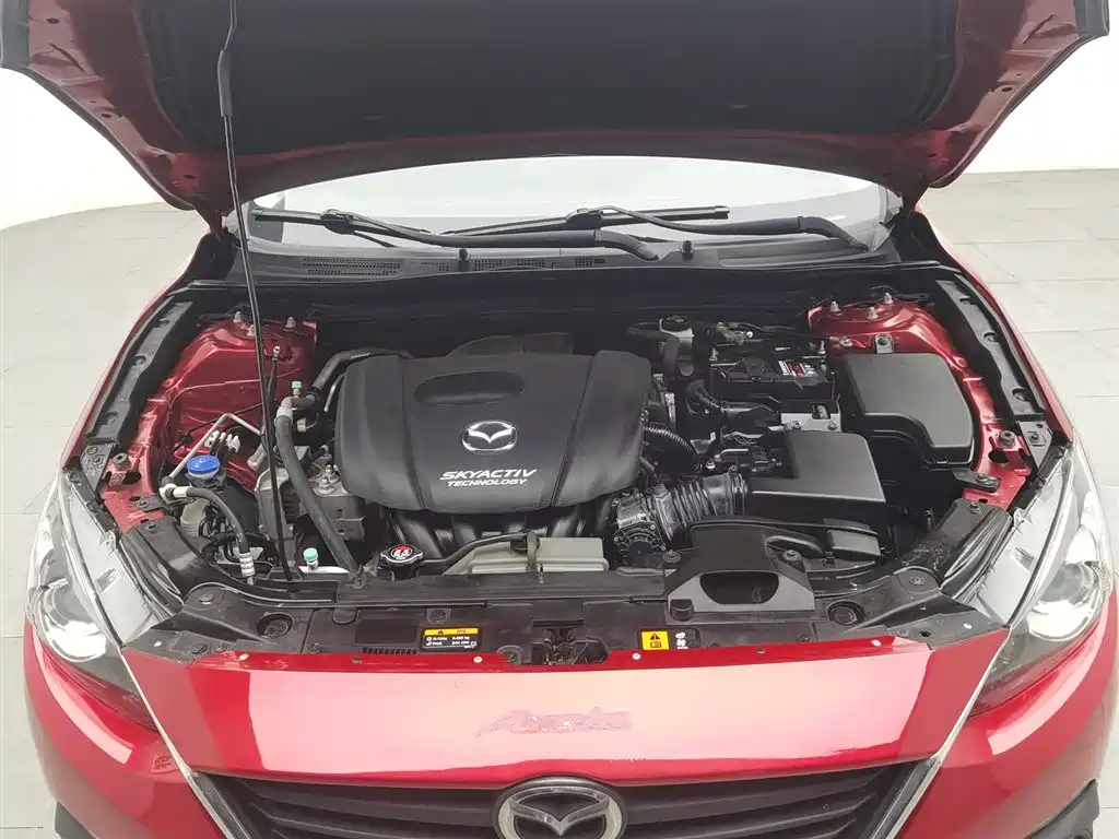 Mazda 3 Axela 马自达3 昂克赛拉 2016款 三厢 1.5 L 手动豪华型