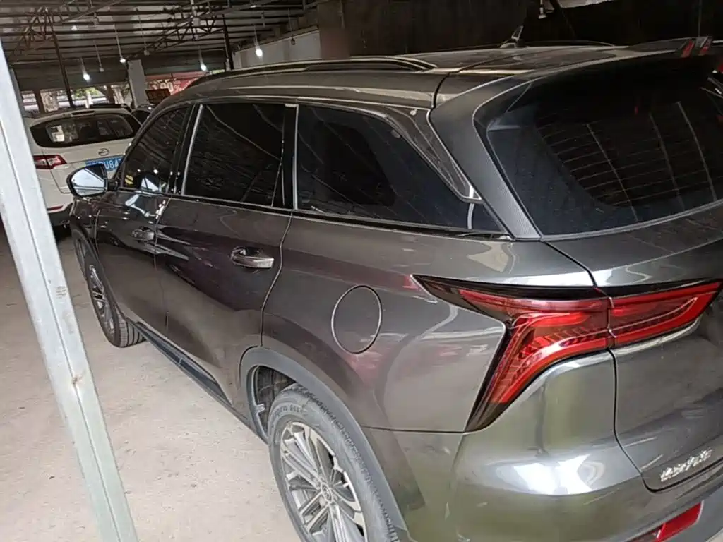 Changan CS75 PLUS 1.5 T Auto Luxury
