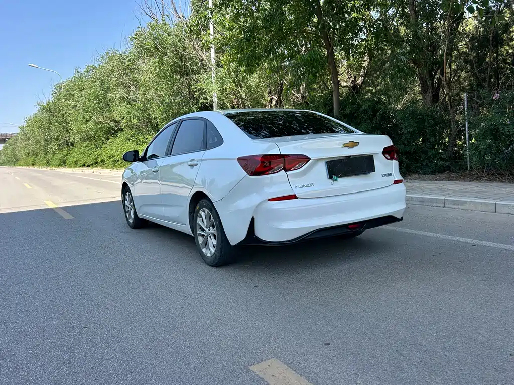 Monza 1.5 L DCT Pleasure