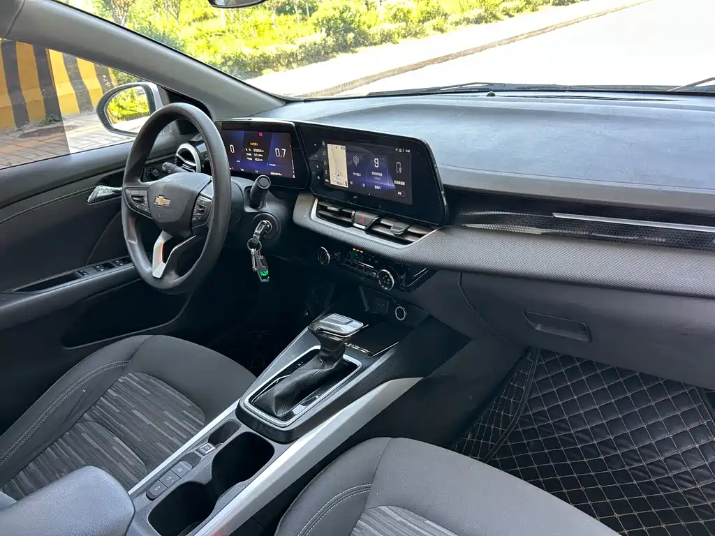Monza 1.5 L DCT Pleasure
