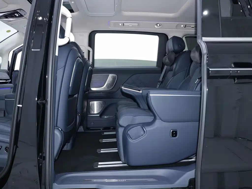 Voyah Dreamer PHEV Qiankun Ultra