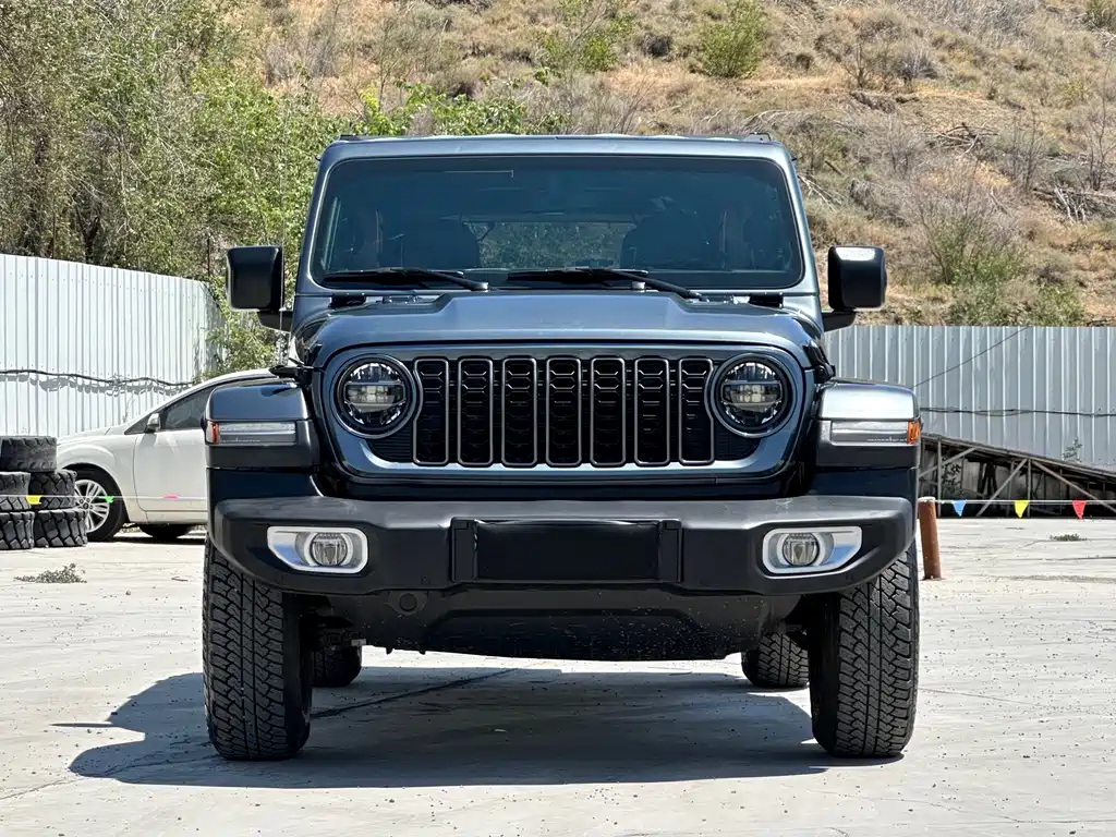 Wrangler 2.0 T Sahara 4-door CN-V