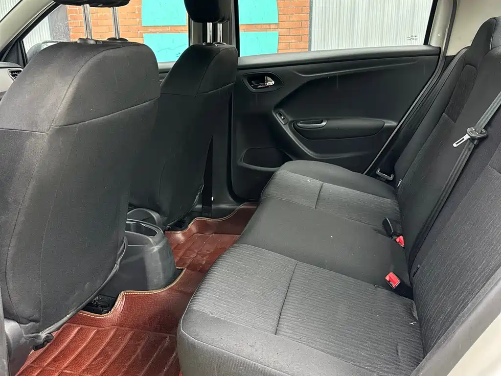 Elysee 1.6 L Manual Fashion