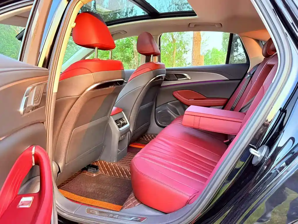 Hongqi H5 2.0 T Auto Connected Flagship