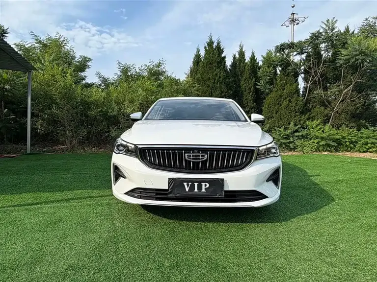 Geely Emgrand 4 th Gen 1.5 L CVT Distinguished