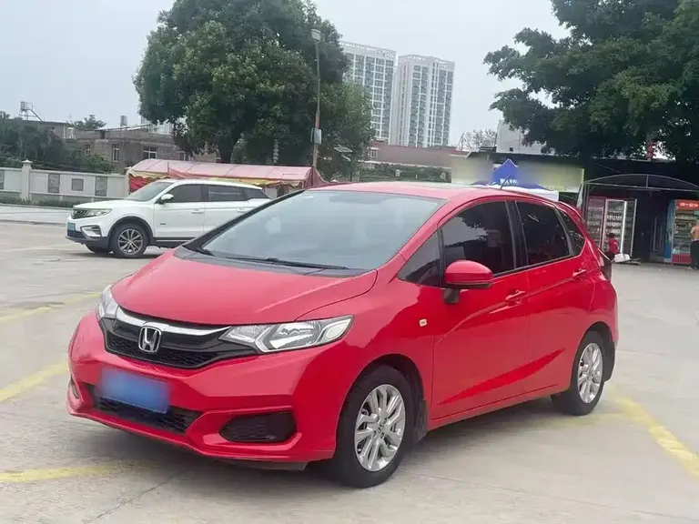 Honda Fit 1.5 L CVT Comfort Sunroof