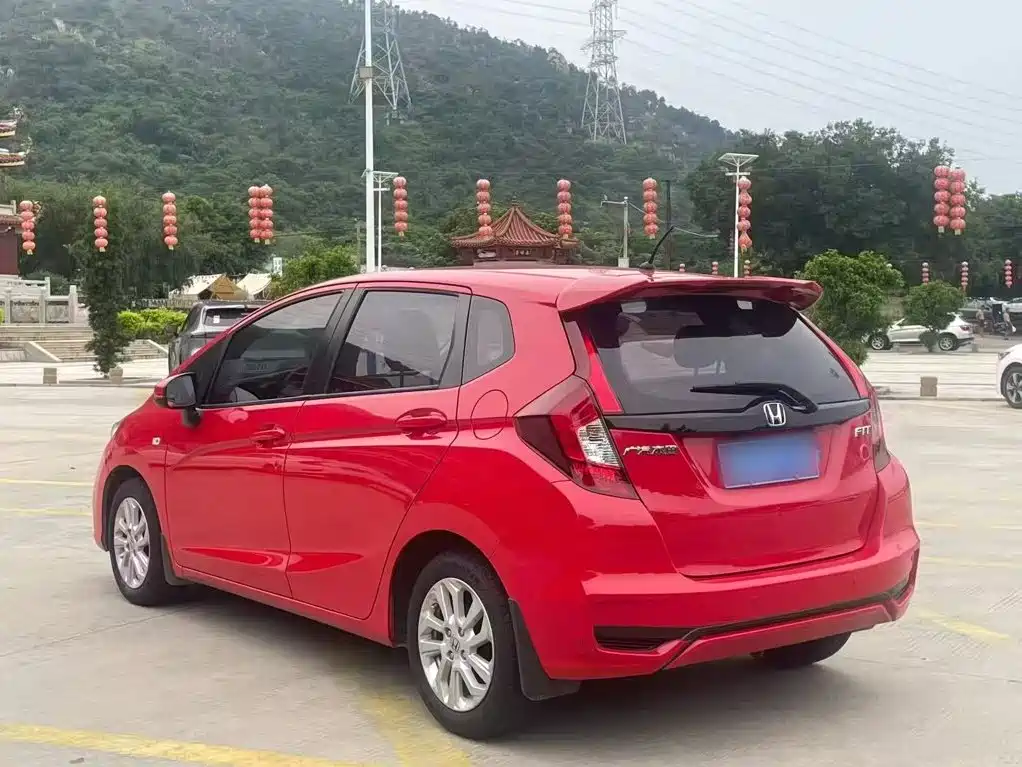 Fit 1.5 L CVT Comfort Sunroof