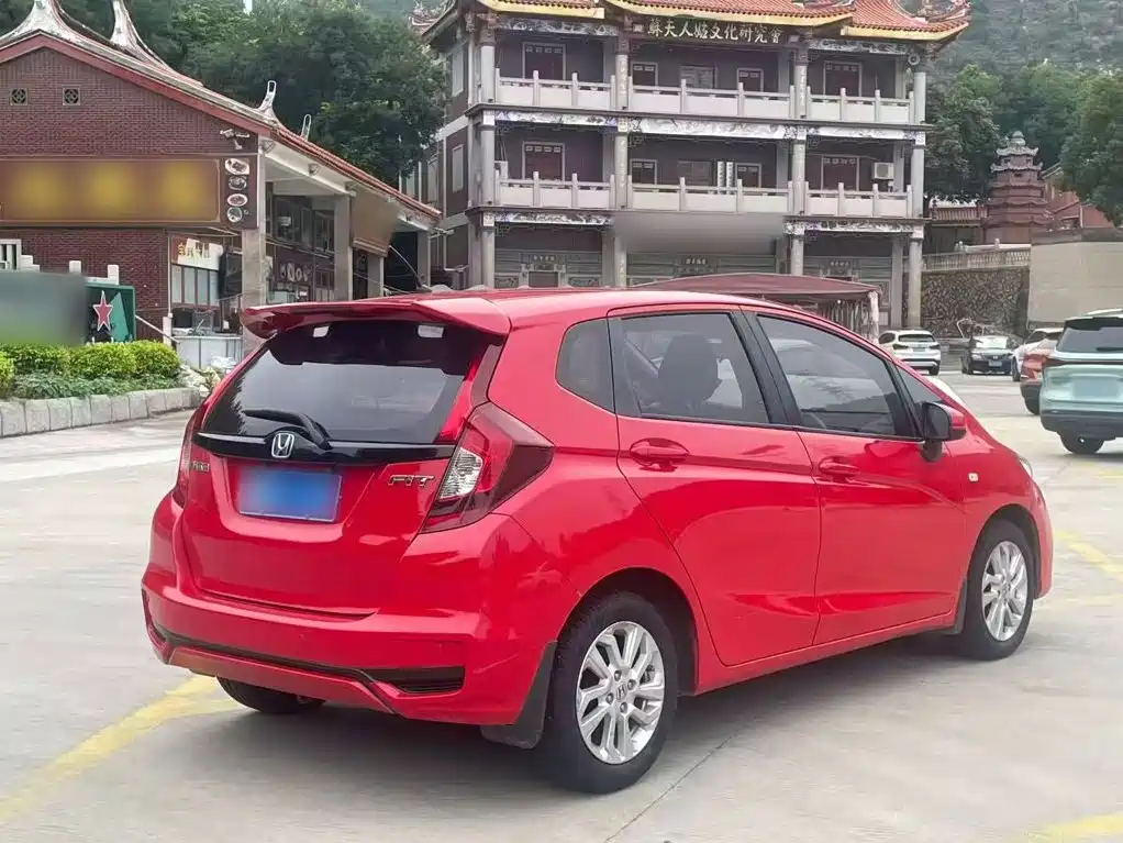 Fit 1.5 L CVT Comfort Sunroof