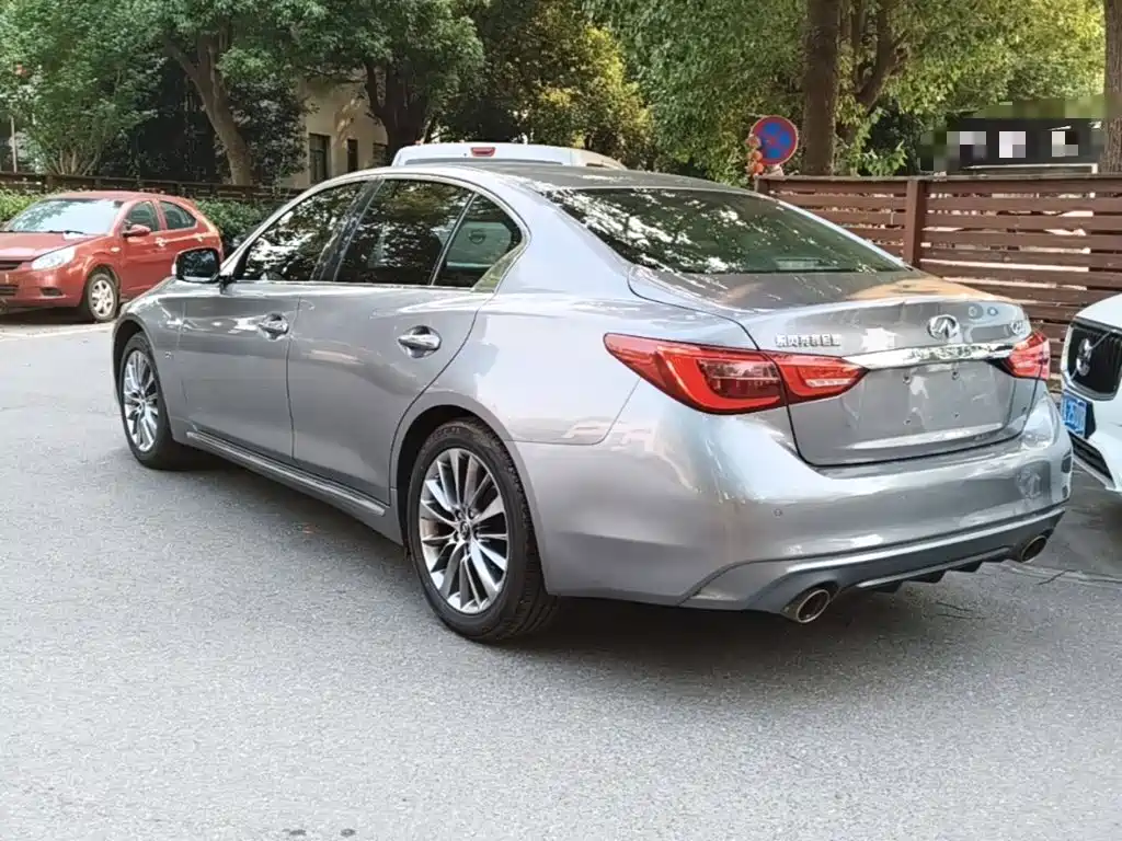 Infiniti Q50 L 2.0 T Comfort Enjoyment CN-VI