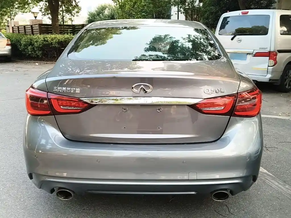 Infiniti Q50 L 2.0 T Comfort Enjoyment CN-VI